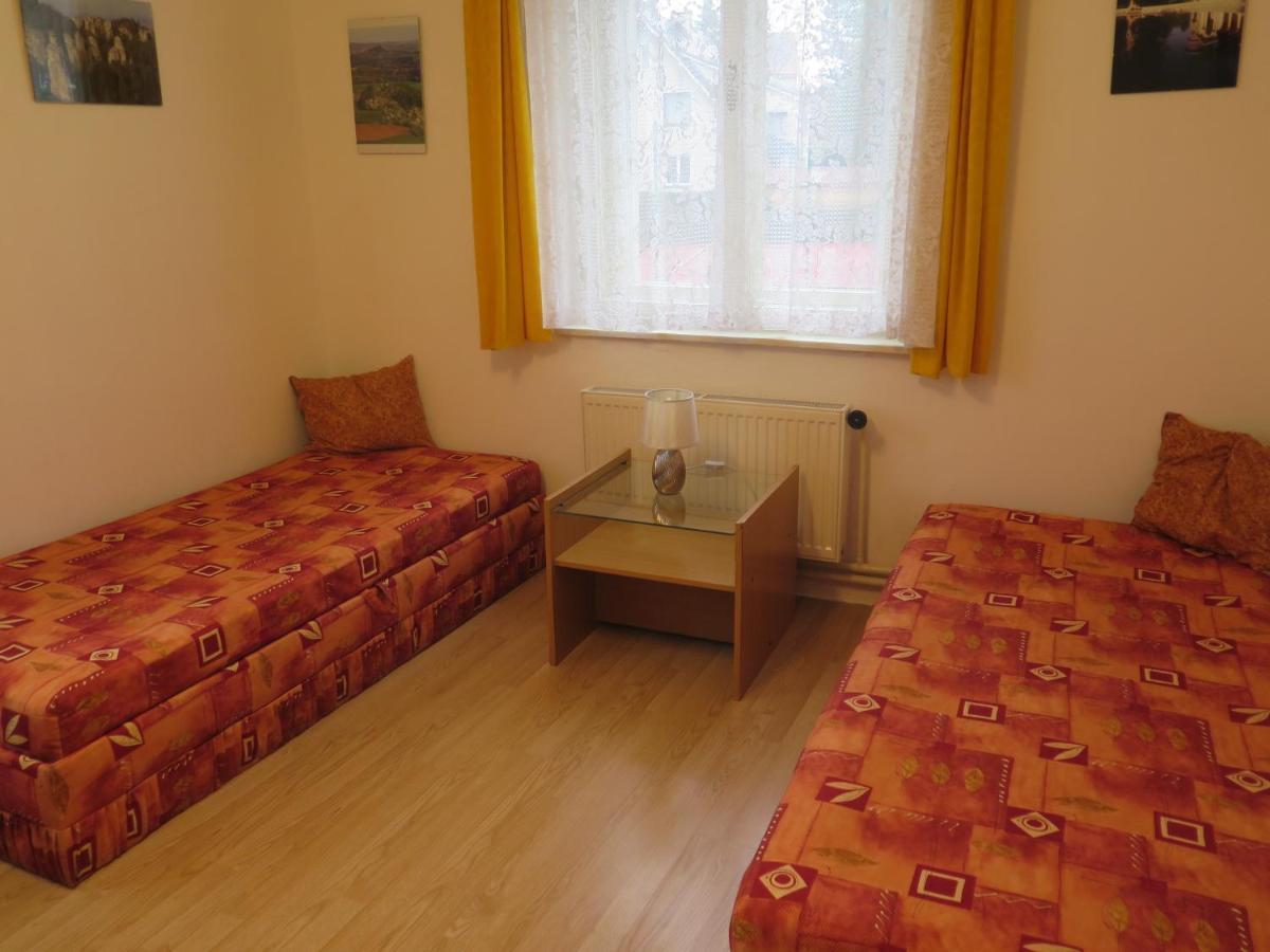 Apartman Hrubá Skála Exterior foto